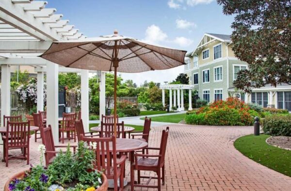 ivy-park-of-seal-beach-patio.jpg