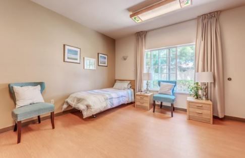 ivy-terrace-at-garden-grove-apartment-room.jpg