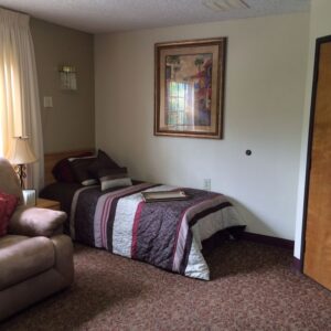 ivy-terrace-at-santa-ana-shared-apartment-4.jpg