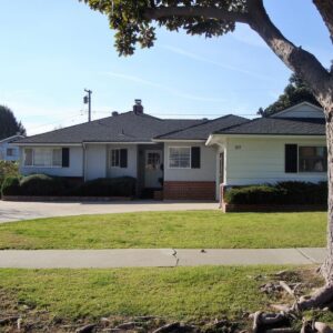 jc-cottages-hollydale-1-front-view-2.jpg