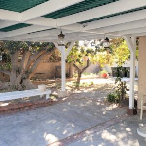 jc-cottages-lincoln-8-backyard.jpg