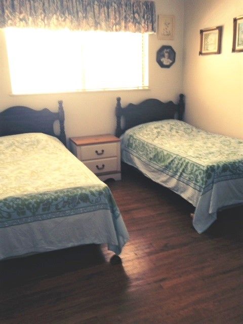 joyful-crest-home-care-3-shared-room.jpg