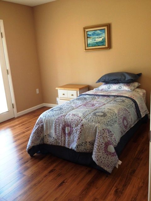 joyful-home-iv-3-private-room.jpg