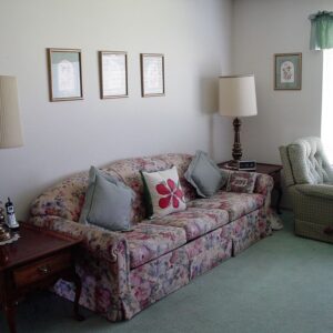 kaelas-home-for-elderly-2-living-room-2.jpg