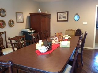 kings-court-residential-community-4-dining-room.jpg