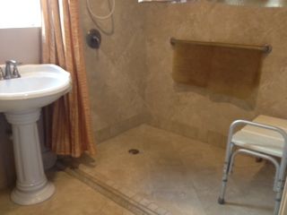 kings-court-residential-community-6-restroom.jpg