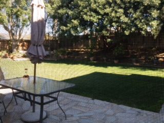 kings-court-residential-community-patio.jpg