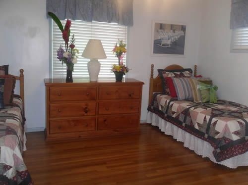 la-habra-plaza-5-shared-room-2.jpg