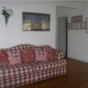 la-habra-plaza-seating-area.jpg