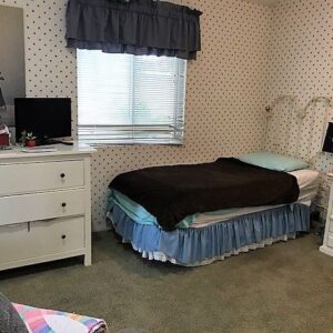 lake-forest-country-homes-ii-private-room-8.jpg