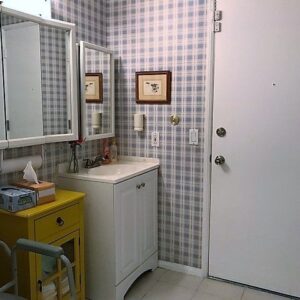 lake-forest-country-homes-ii-restroom.jpg