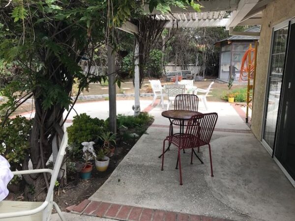 lake-forest-country-homes-iii-patio.jpg