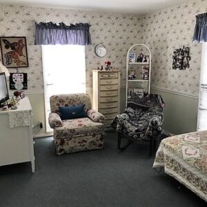 lake-forest-country-homes-iii-private-room-6.jpg