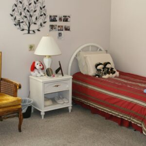 lois-guest-home-5-private-room-2.jpg