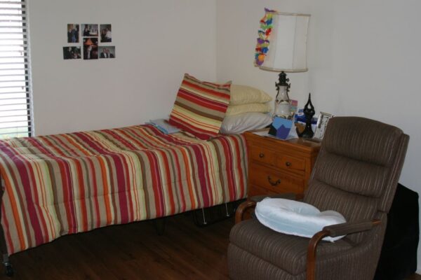 lois-guest-home-private-room-5.jpg