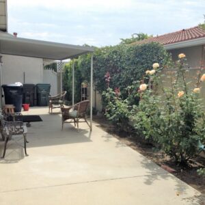 los-tiempos-senior-living-i-rose-garden.jpg