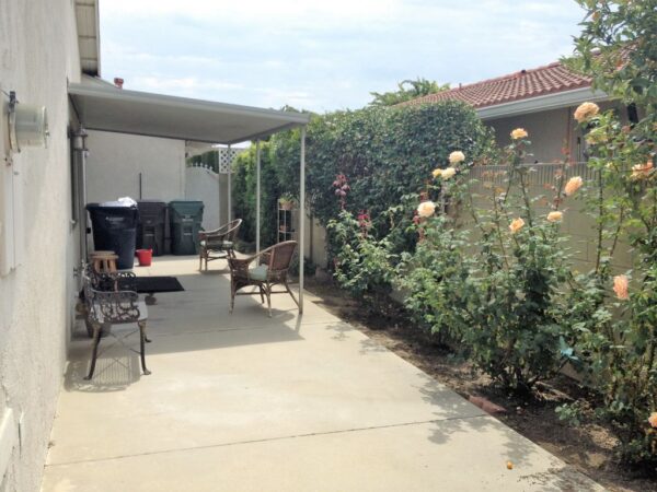 los-tiempos-senior-living-i-rose-garden.jpg