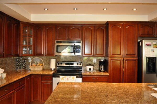lotus-senior-care-4-kitchen.jpg