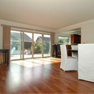 lotus-senior-care-huntington-beach-4-dining-room.jpg