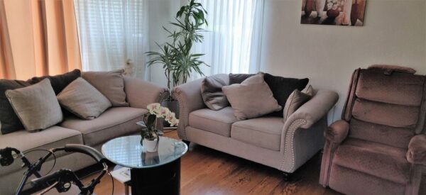 marys-assisted-home-living-4-living-room-2.jpg