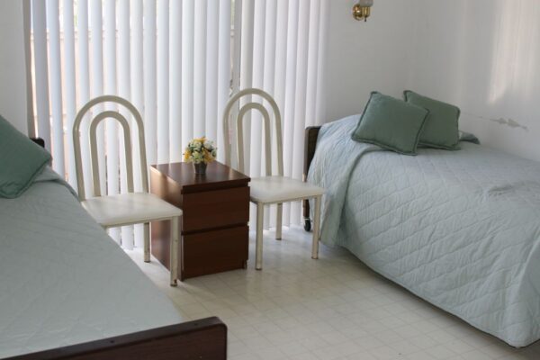 maureen-guest-home-i-1-shared-room.jpg