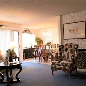 meadowlark-gardens-ii-3-living-room.jpg