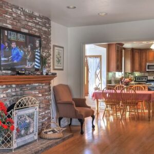 meadowlark-gardens-iii-3-tv-room.jpg