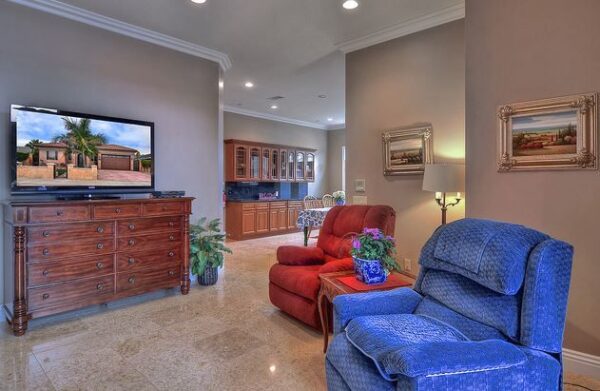 meadowlark-gardens-vii-4-tv-room.jpg