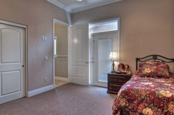 meadowlark-gardens-vii-6-private-room.jpg