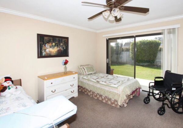 miles-place-of-fountain-valley-6-shared-room.jpg