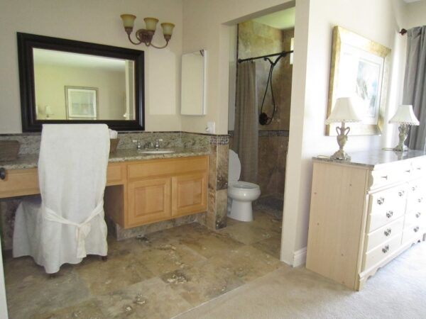 nanas-garden-ii-restroom.jpg