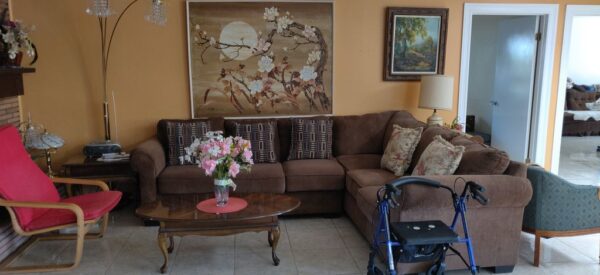 new-era-guest-home-ii-4-living-room.jpg
