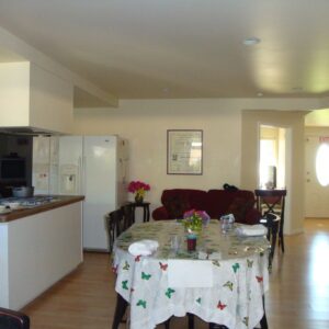 new-horizon-board-and-care-iv-3-dining-room.jpg