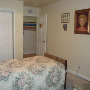 new-horizon-board-and-care-iv-5-private-room-2.jpg