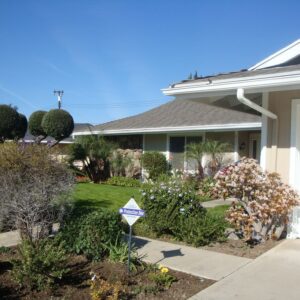 new-horizon-board-and-care-iv-front-walkway.jpg