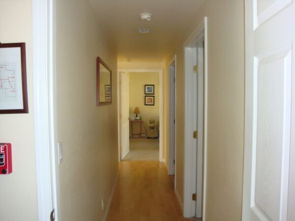 new-horizon-board-and-care-iv-hallway.jpg