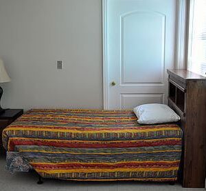 new-horizon-lodge-inc-5-shared-room.jpg