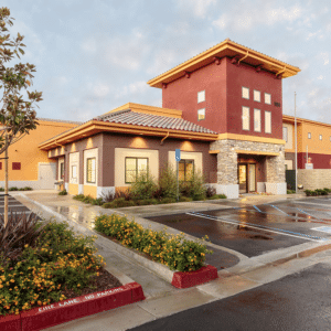 newport-beach-memory-care-front-view.png