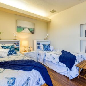 newport-mesa-senior-living-shared-room-2.jpeg