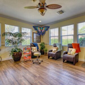 newport-mesa-senior-living-spa-room.jpeg