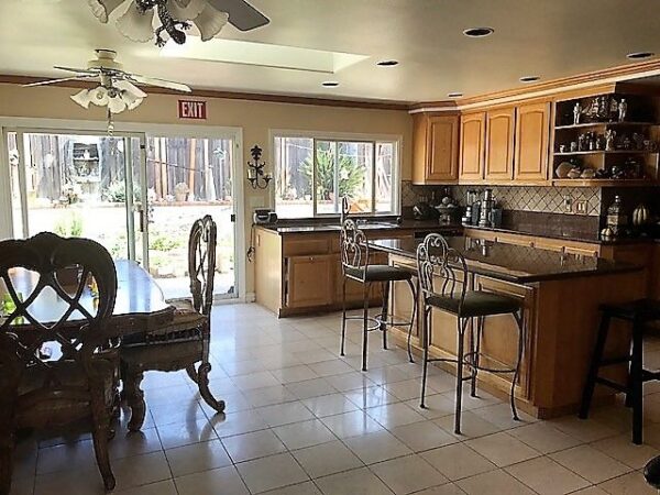 niguel-hills-villa-ii-kitchen-and-dining-room.jpg