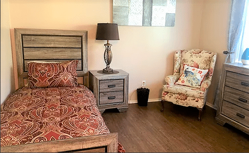 nikkis-loving-care-home-4-private-room.png