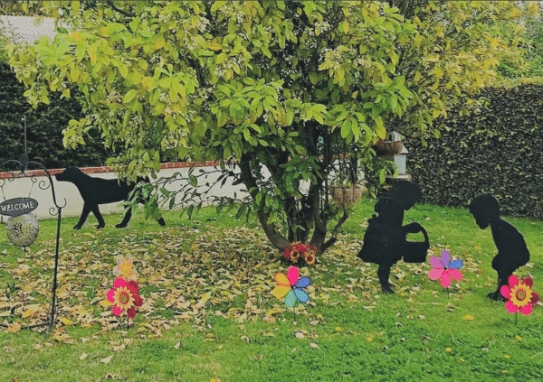 nikkis-loving-care-home-5-front-yard.png