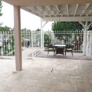 nohl-ranch-elderly-care-iii-patio.jpg