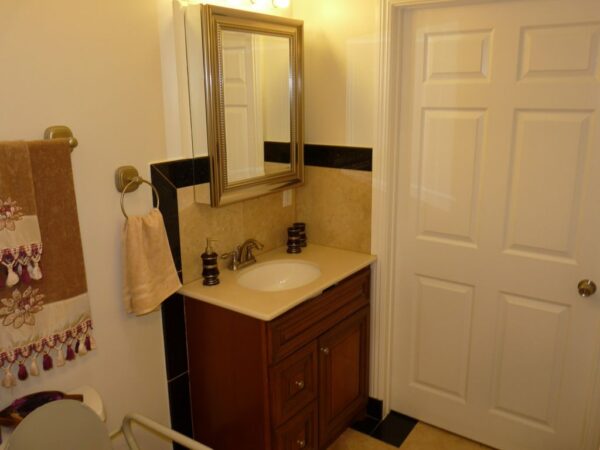 nohl-ranch-elderly-care-iii-restroom.jpg