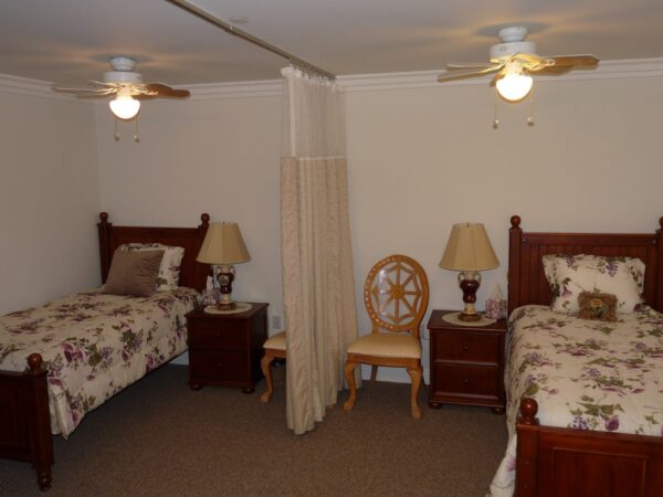 nohl-ranch-elderly-care-iii-shared-room.jpg