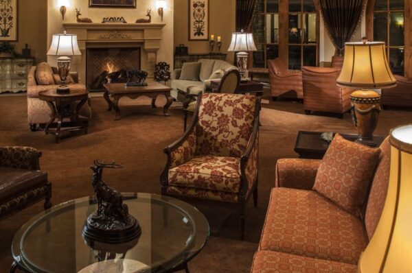 oakmont-of-capriana-4-fireplace-lounge.jpg