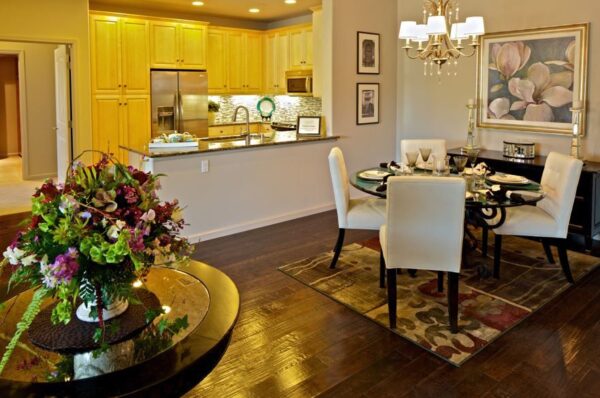 oakmont-of-capriana-apartment-dining-room.jpg