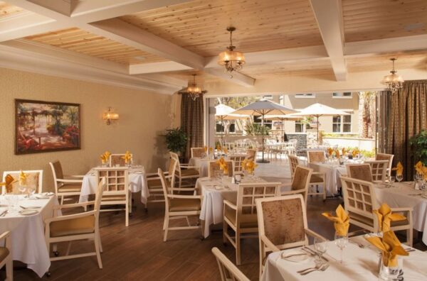 oakmont-of-capriana-dining-room-2.jpg