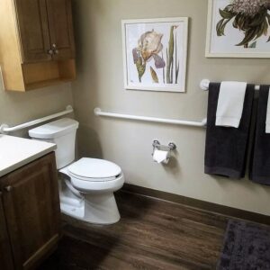oakmont-of-orange-6-restroom.jpg